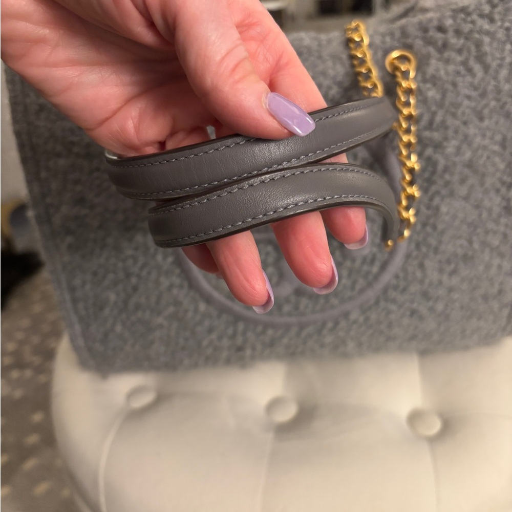 Tory Burch Ella Gray Boucle Tote Bag - Picture 10 of 10